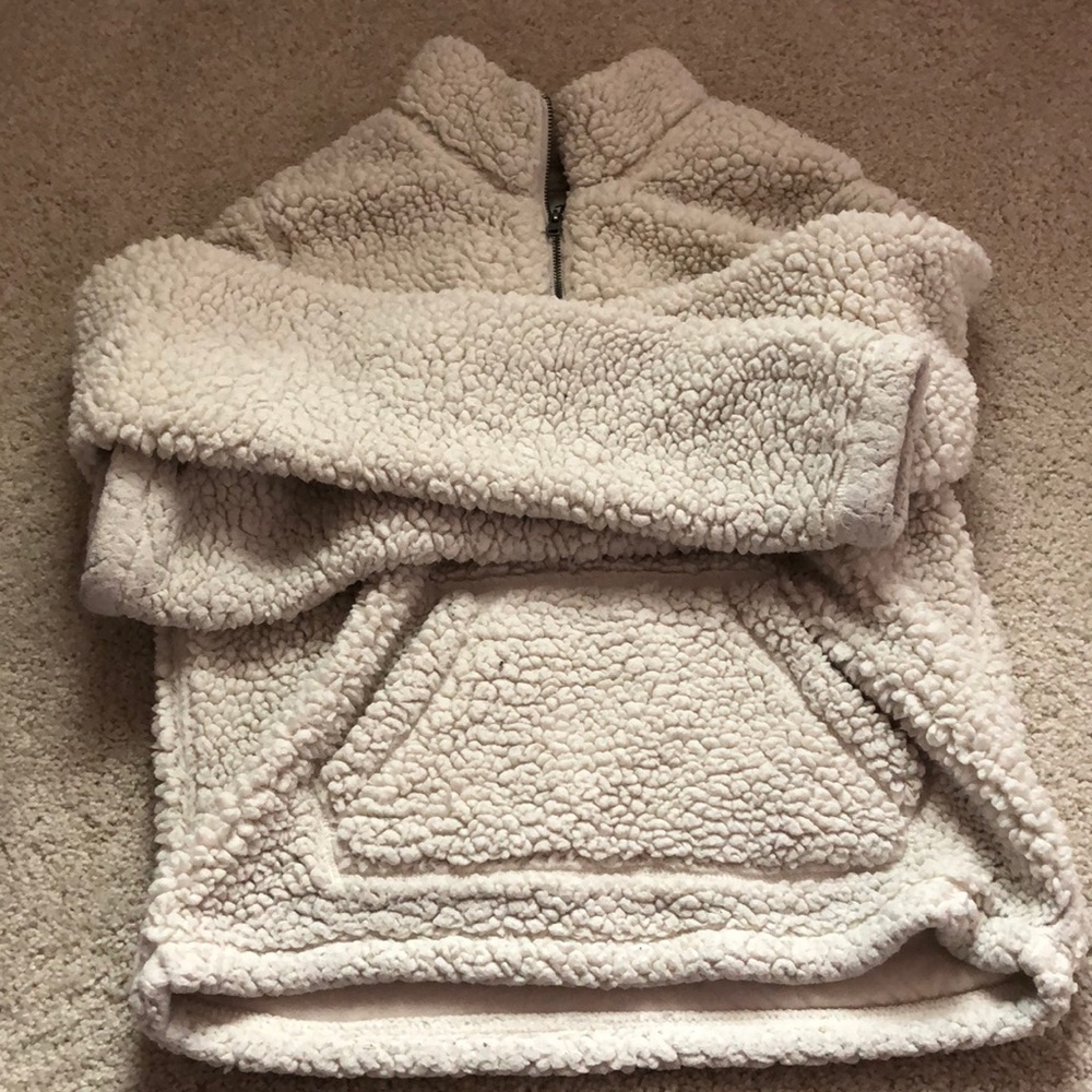 hollister sherpa white quarter zip